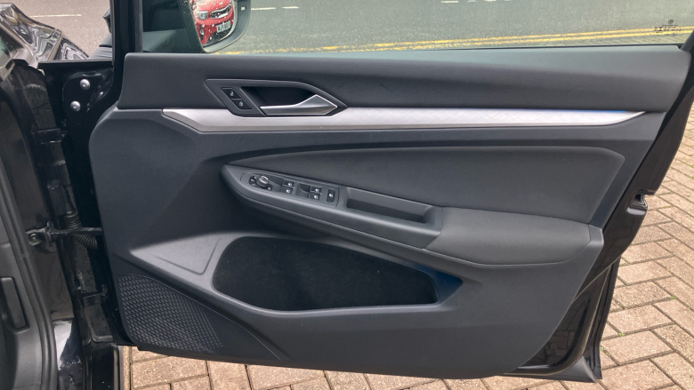 Volkswagen Golf 1.5 TSI 150 Life 5dr Petrol Hatchback